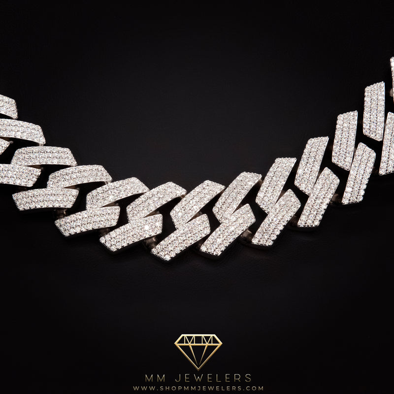 VVS 22mm Prong Link Necklace