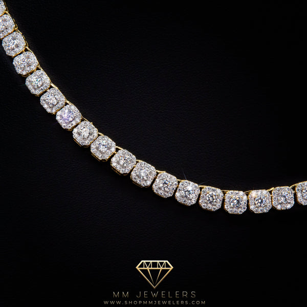 VVS 6mm cluster Necklace Yellow Gold