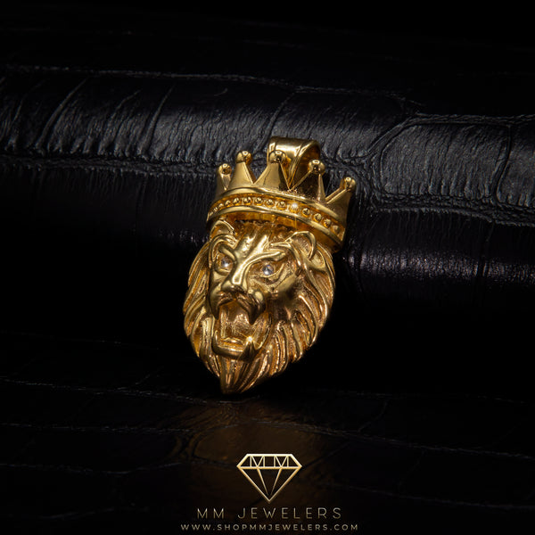 King Lion Pendant in Yellow Gold