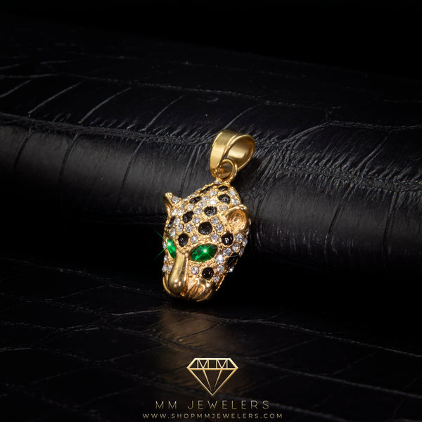 Leopard Pendant in Yellow Gold