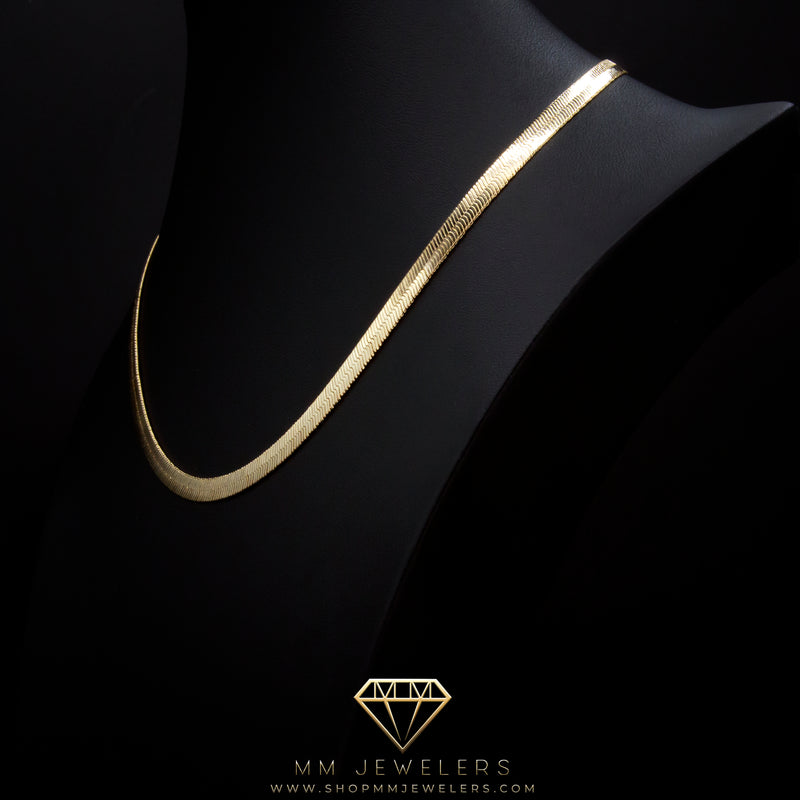 Herringbone Necklace in Yellow Gold