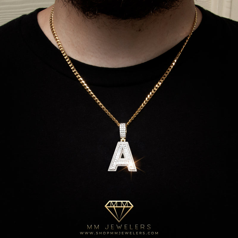 Letter Pendant in Yellow Gold