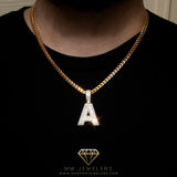 Letter Pendant in Yellow Gold