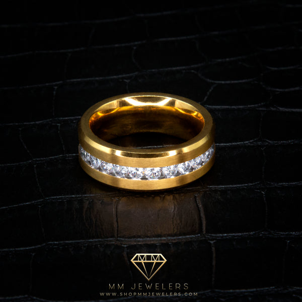 Men's Round Cut Ring Band in Gold